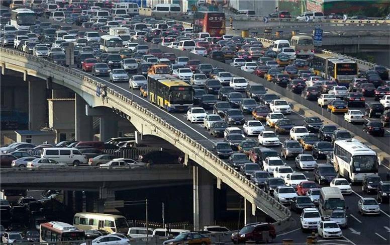 بار ترافیکی سنگین در معابر اصلی و فرعی شهر تهران