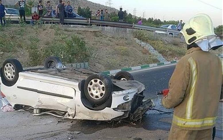 واژگونی مرگبار پژو ۲۰۶ در بزرگراه همت تهران