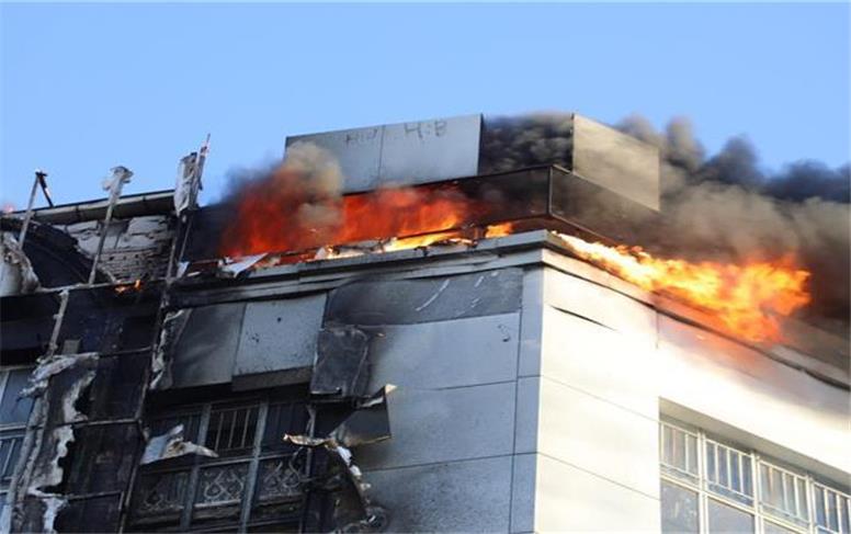 آتش سوزی هتل 6 طبقه در مشهد