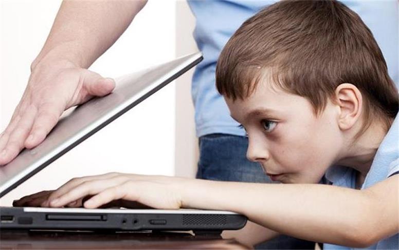 چگونه فرزندانمان را در برابر ابزار های دیجیتال محافظت کنیم؟