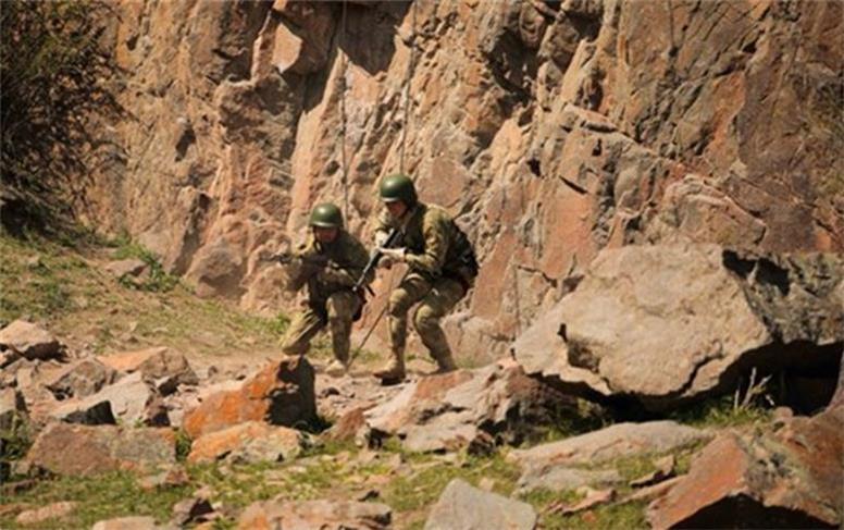 مرگ  5 سرباز هندی در عملیات فرضی