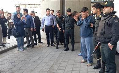 فیلم/پلیس تهران زورگیران پل صدر را به محل سرقت برگرداند