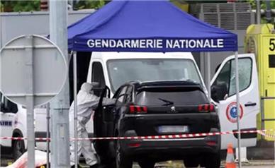 3 کشته در حمله به خودروی حمل زندانیان در فرانسه