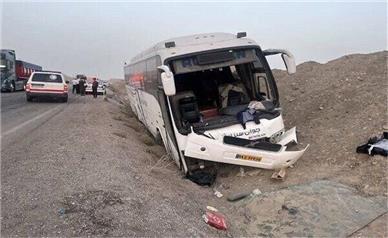 تصادف اتوبوس با کامیون/ 32 تبعه پاکستان حادثه دیدند