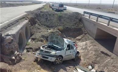 سقوط ال 90 از پل در استان سمنان