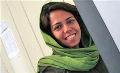 صفورا آذر پیک جهت اجرای حکم وارد زندان شد
