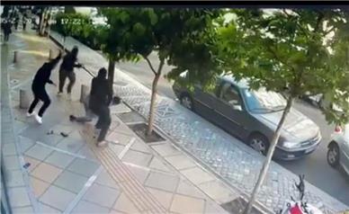 فیلم//حمله به یک شهروند در سعادت آباد تهران